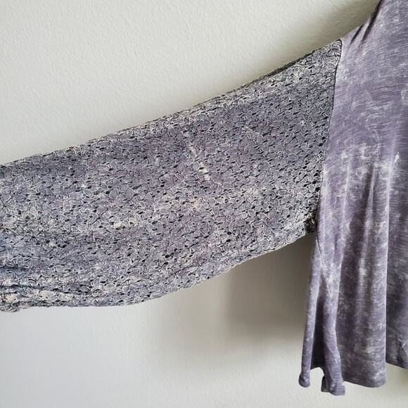 NWT Gimmicks Open Back Blouse - Picture 8 of 10